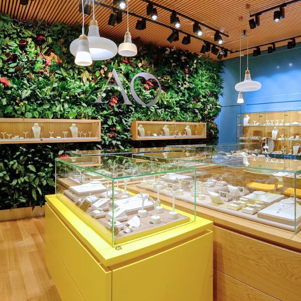 ALOve OC Eurovea, Bratislava