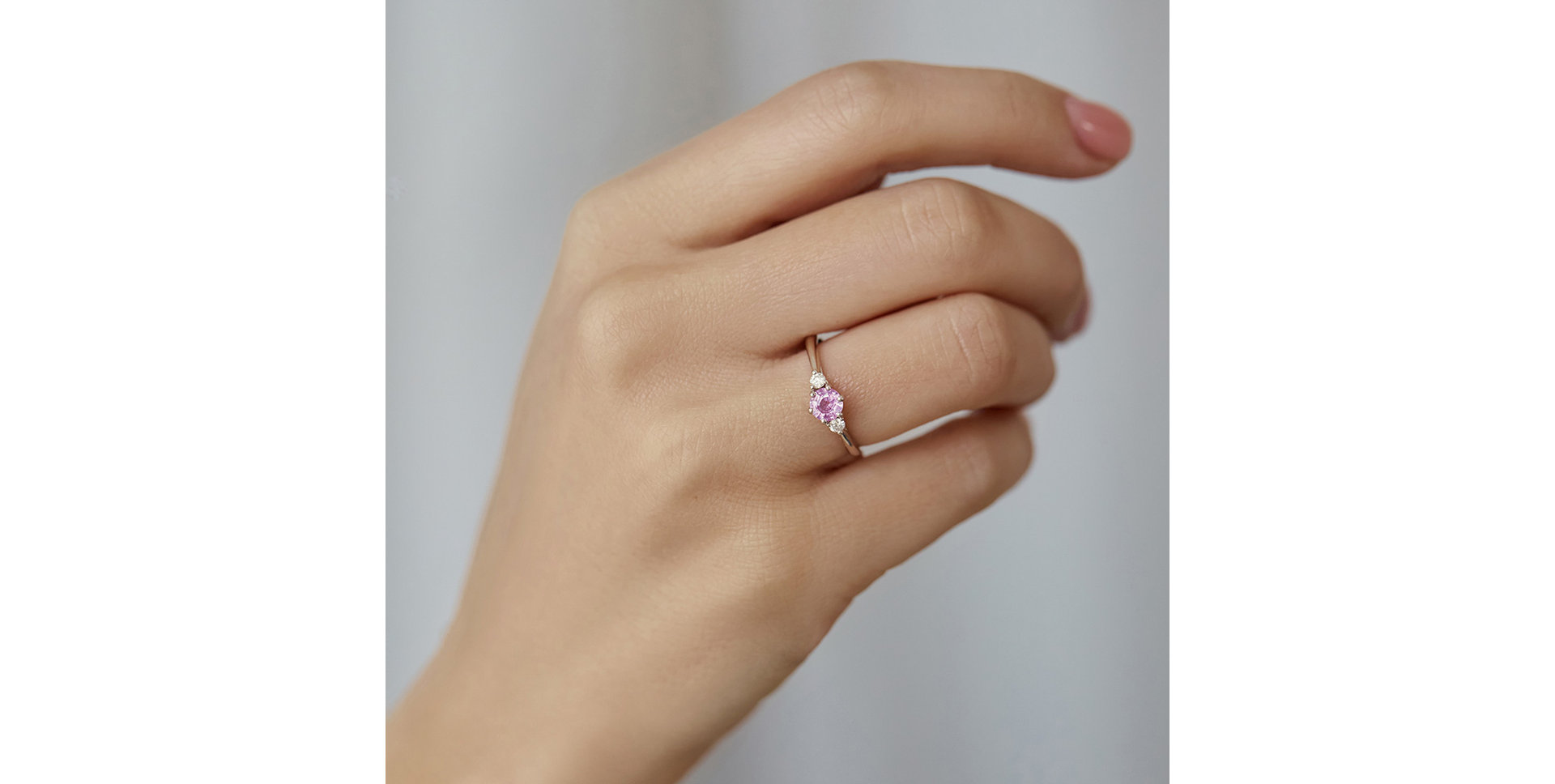 Prsteň s diamantmi a rubínom Midnight Serenity