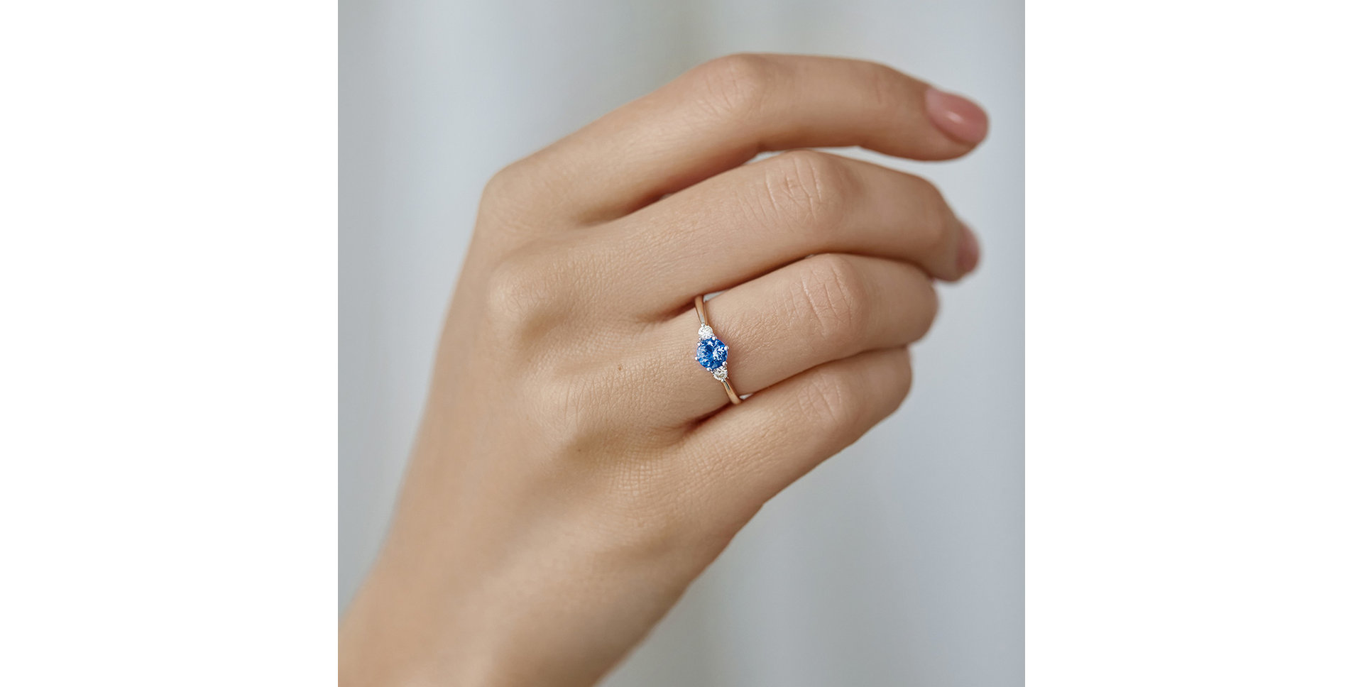 Prsteň s diamantmi a zafírom Midnight Serenity